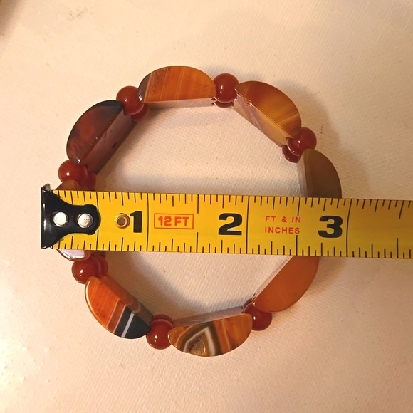 Banded Agate  & Carnelian Bead Elasticized Bracelet - Picture 5 of 12